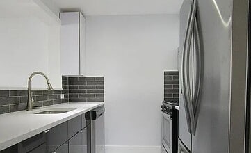 18 Jefferson St in Brooklyn, NY - Foto de edificio - Building Photo