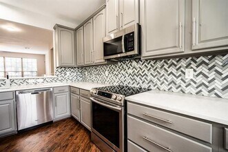 1487 Chase Ln in Irving, TX - Building Photo - Building Photo