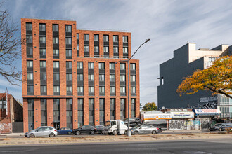 909 Atlantic Ave in Brooklyn, NY - Building Photo - Building Photo