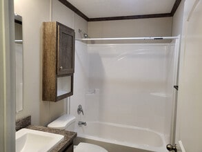84 Elm in Highland, MI - Building Photo - Building Photo