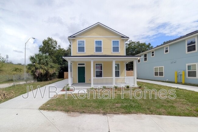 property at 2909 N Pearl St