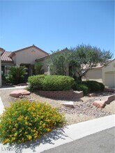 2091 Clearwater Lake Dr in Henderson, NV - Building Photo - Building Photo