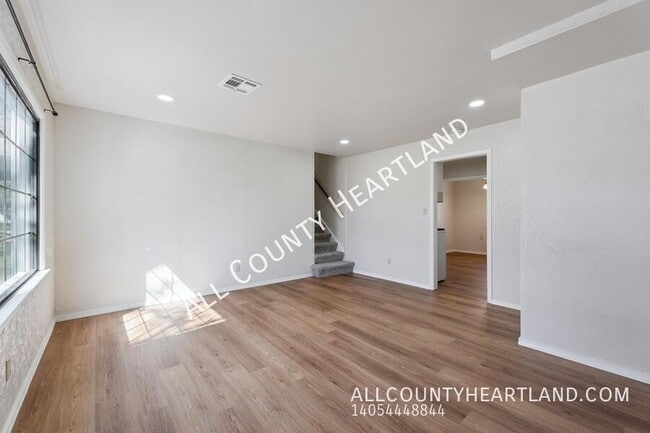 1800 Ina Mae Ave in Del City, OK - Building Photo - Building Photo