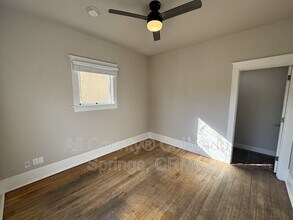 330 E Cache La Poudre St in Colorado Springs, CO - Foto de edificio - Building Photo