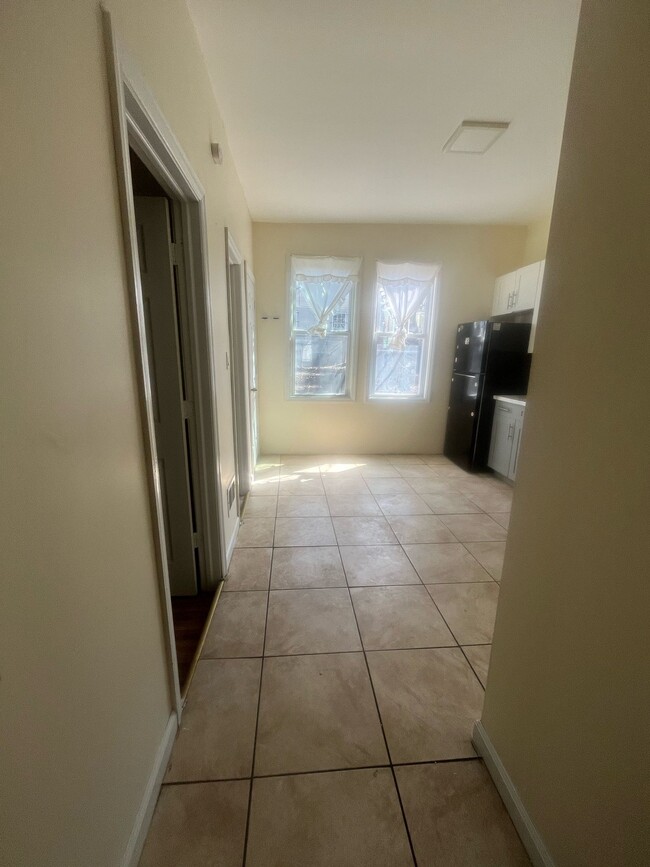 746 S 16th St in Newark, NJ - Building Photo - Building Photo