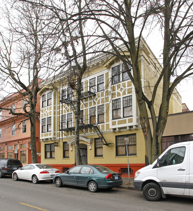 Evelyn Apartments in Portland, OR - Building Photo