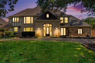 15010 Terrace Oaks Dr in Houston, TX - Building Photo