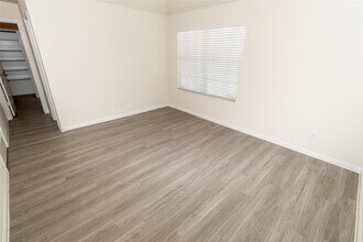 5411 Latta Plantation Dr in Katy, TX - Building Photo - Building Photo
