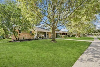 5405 Nina Lee Ln in Houston, TX - Building Photo - Building Photo
