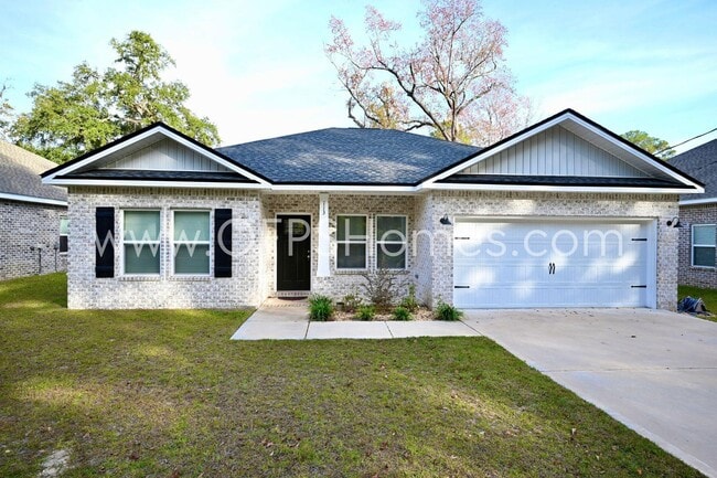 113 Shady Ln in Crestview, FL - Foto de edificio - Building Photo