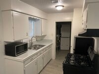 9233 Nyssa St photo'