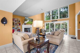 28 River Trail Dr in Inglis, FL - Building Photo - Building Photo