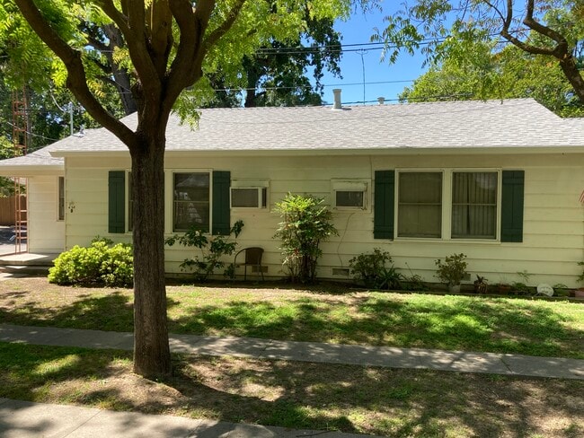 428 Cross St, Unit B