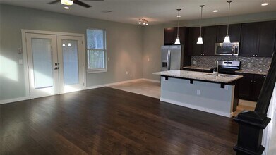 7811 Parliament Pl in Austin, TX - Building Photo - Building Photo