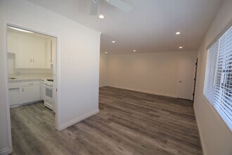 4334 Mammoth Ave in Los Angeles, CA - Building Photo - Building Photo