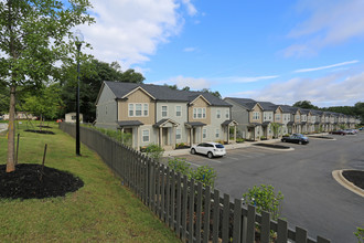 Joiner Crossing Apartments in Grovetown, GA - Building Photo - Building Photo