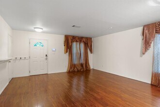 300 Emerald Fields Ln in Kyle, TX - Building Photo - Building Photo
