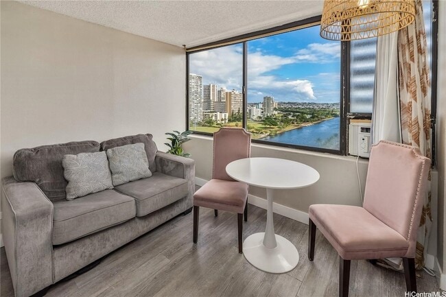 444 Niu St, Unit 1709 in Honolulu, HI - Building Photo - Building Photo