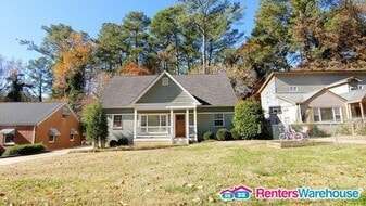 1498 Deerwood Dr in Decatur, GA - Building Photo