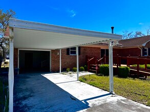 639 N College Rd in Wilmington, NC - Building Photo - Building Photo