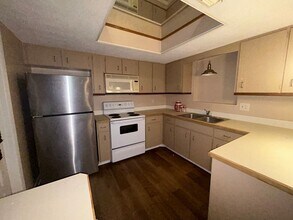 400 Plumosa Ave in Port Orange, FL - Building Photo - Building Photo