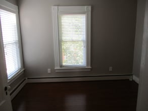 313 Walnut St in Manchester, NH - Building Photo - Building Photo