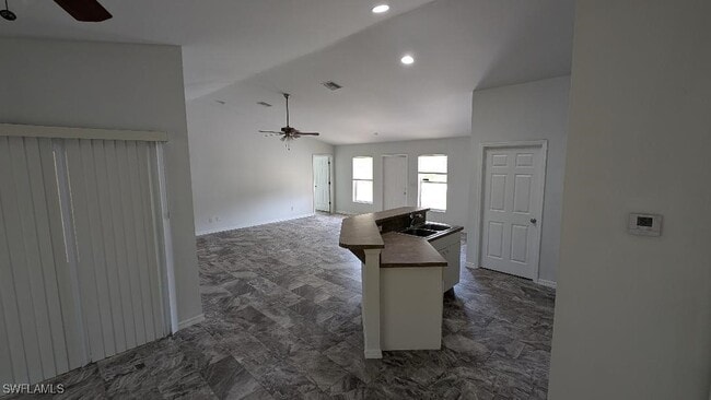 716 Lake Ave in Lehigh Acres, FL - Building Photo - Building Photo