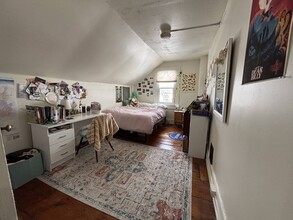 432-434 Colchester Ave, Unit 432 in Burlington, VT - Building Photo - Building Photo