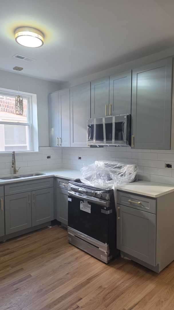 7607 S Evans Ave in Chicago, IL - Building Photo - Building Photo