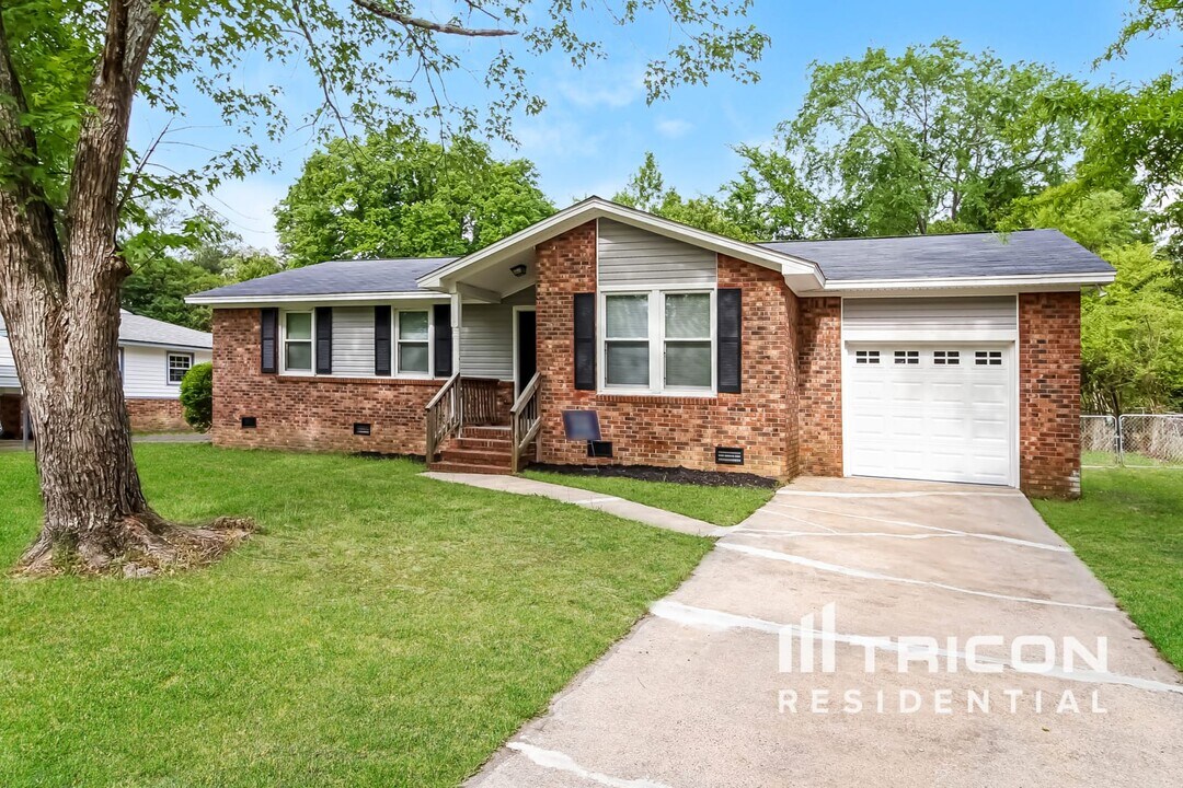 2308 S Partridge Cir in Hopkins, SC - Building Photo