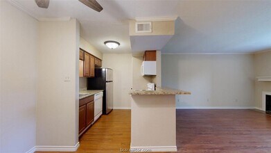 904 University Oaks Blvd, Unit 78 in College Station, TX - Building Photo - Building Photo