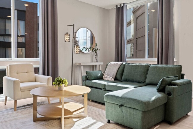 916 N Delaware Ave in Philadelphia, PA - Foto de edificio - Building Photo