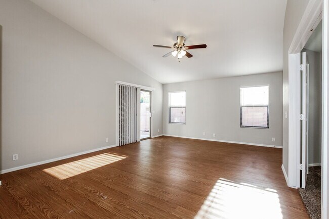 3319 W Louise Dr in Phoenix, AZ - Building Photo - Building Photo