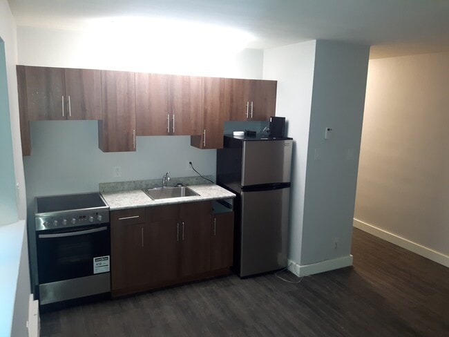 property at 85-85 Hargrave St