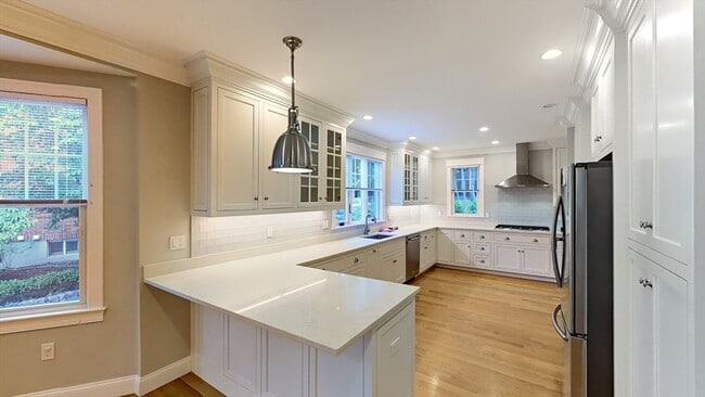 119 Westbourne Ter, Unit 1 in Brookline, MA - Building Photo - Building Photo