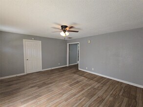 5115 Balkin St in Houston, TX - Building Photo - Building Photo