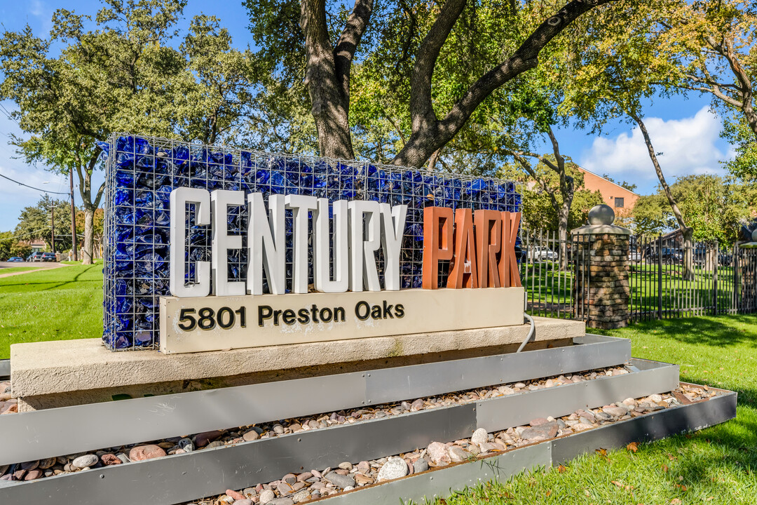 Century Park in Dallas, TX - Building Photo