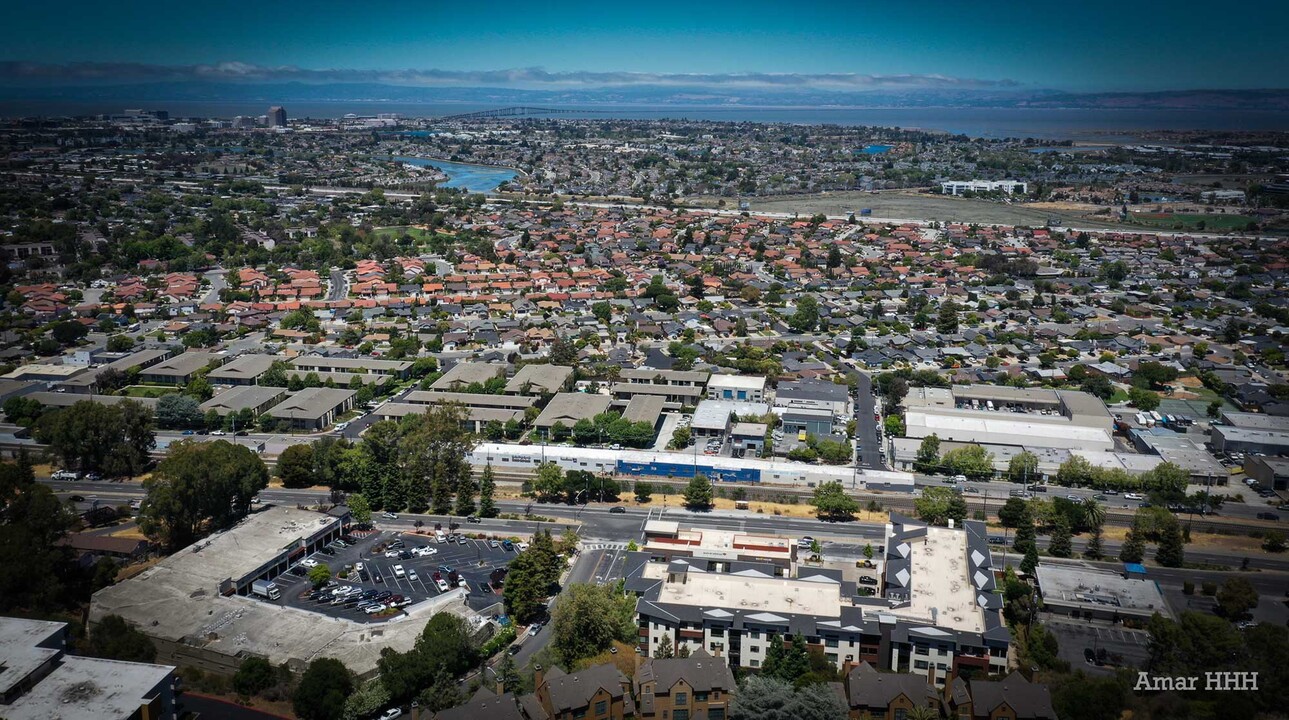 400 El Camino Real in Belmont, CA - Foto de edificio