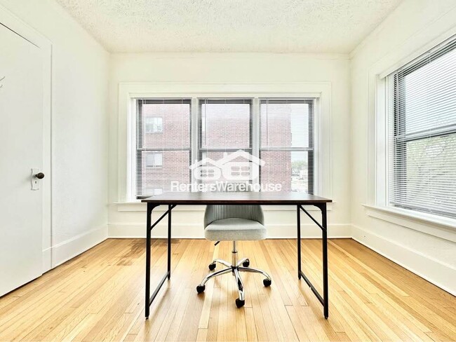 property at 3612 Ingersoll Ave