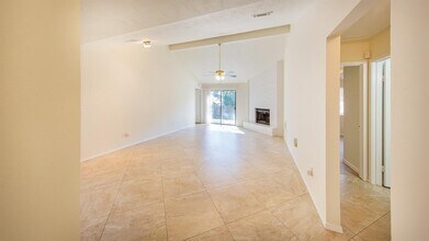 8 Green Haven Dr in The Woodlands, TX - Building Photo - Building Photo