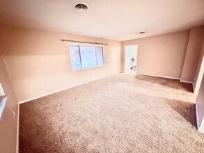 3129 Hassler St in Dayton, OH - Building Photo - Building Photo