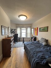 173 Thorndike St, Unit 2 in Brookline, MA - Foto de edificio - Building Photo