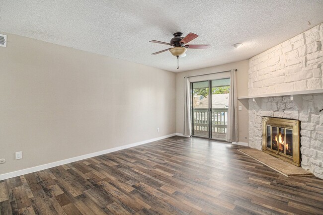 8335 Fairmount Dr in Denver, CO - Building Photo - Building Photo