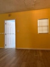 3615 Thomas Ave in Miami, FL - Building Photo - Building Photo