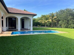 1460 SW 125th Ave in Davie, FL - Building Photo - Building Photo