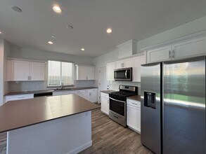 4199 N Vaughan Ave in Fresno, CA - Building Photo - Building Photo