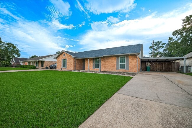 1708 Ruella Ln in Pasadena, TX - Building Photo - Building Photo