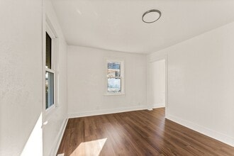 1311 N Fremont Ave in Springfield, MO - Building Photo - Building Photo