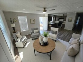 11418 5th Pl NE in Blaine, MN - Building Photo