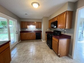 6655 Embassy Cir in Horn Lake, MS - Building Photo - Building Photo